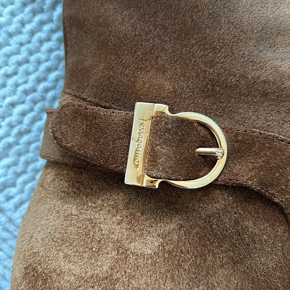 Salvatore Ferragamo suede brown heel boots size 9 - Picture 7 of 17